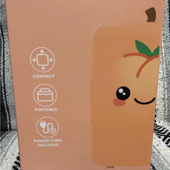 Mini Beauty Fridge.Peach Fruit Fridge . Keep your skin care and makeup , snacks - Picture 3 of 6